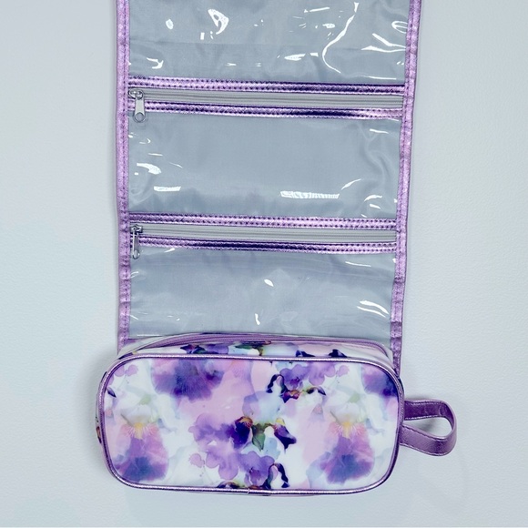 Tahari Hanging Travel Toiletries Bag Purple Watercolor Print Metallic Trim NWOT - Picture 7 of 10